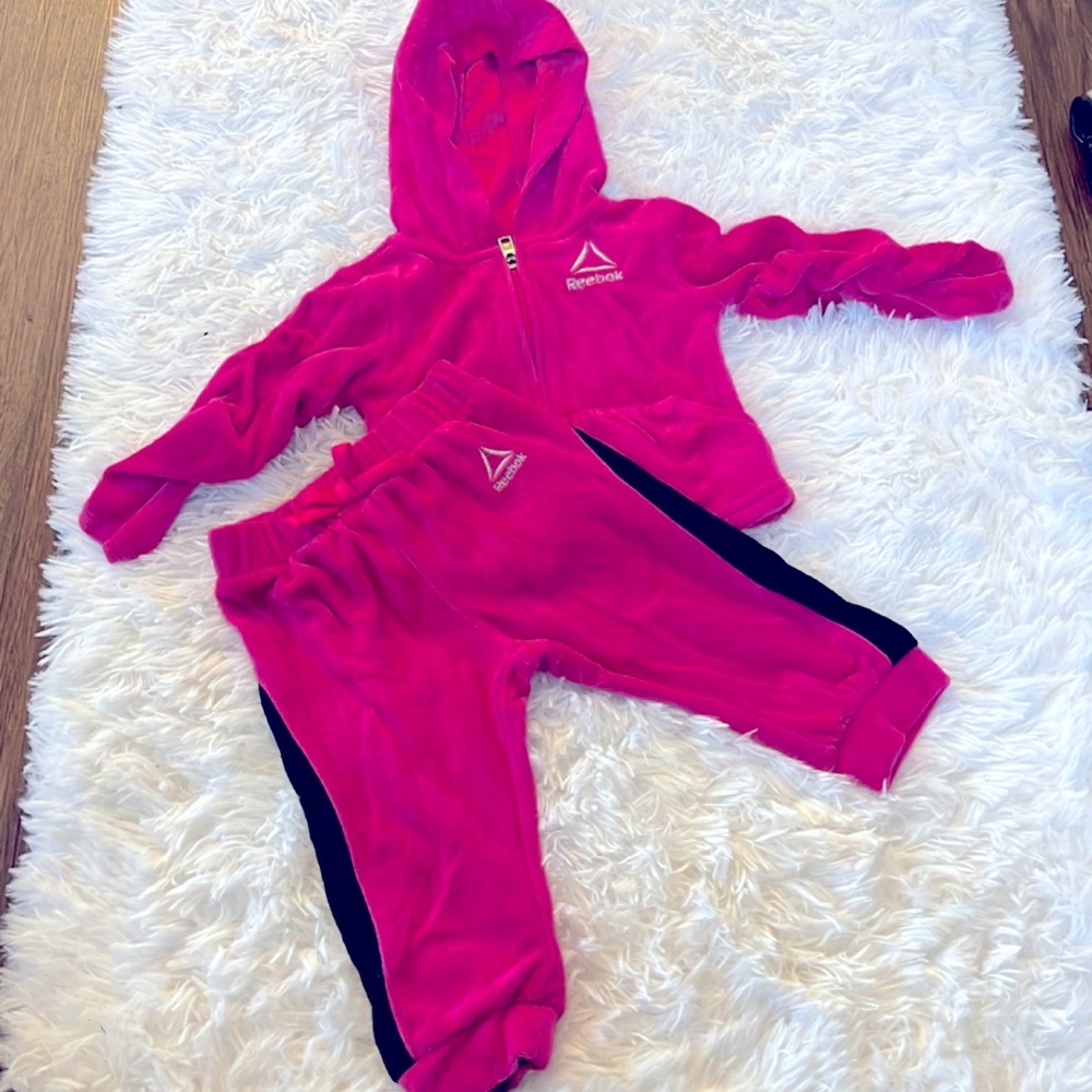 2 piece Reebok Jogging suit 6-9